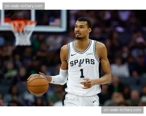 马刺132-104大胜国王,文班亚马18+8威少助攻历史第五 马刺132-104大胜国王,文班亚马18+8威少助攻历史第五